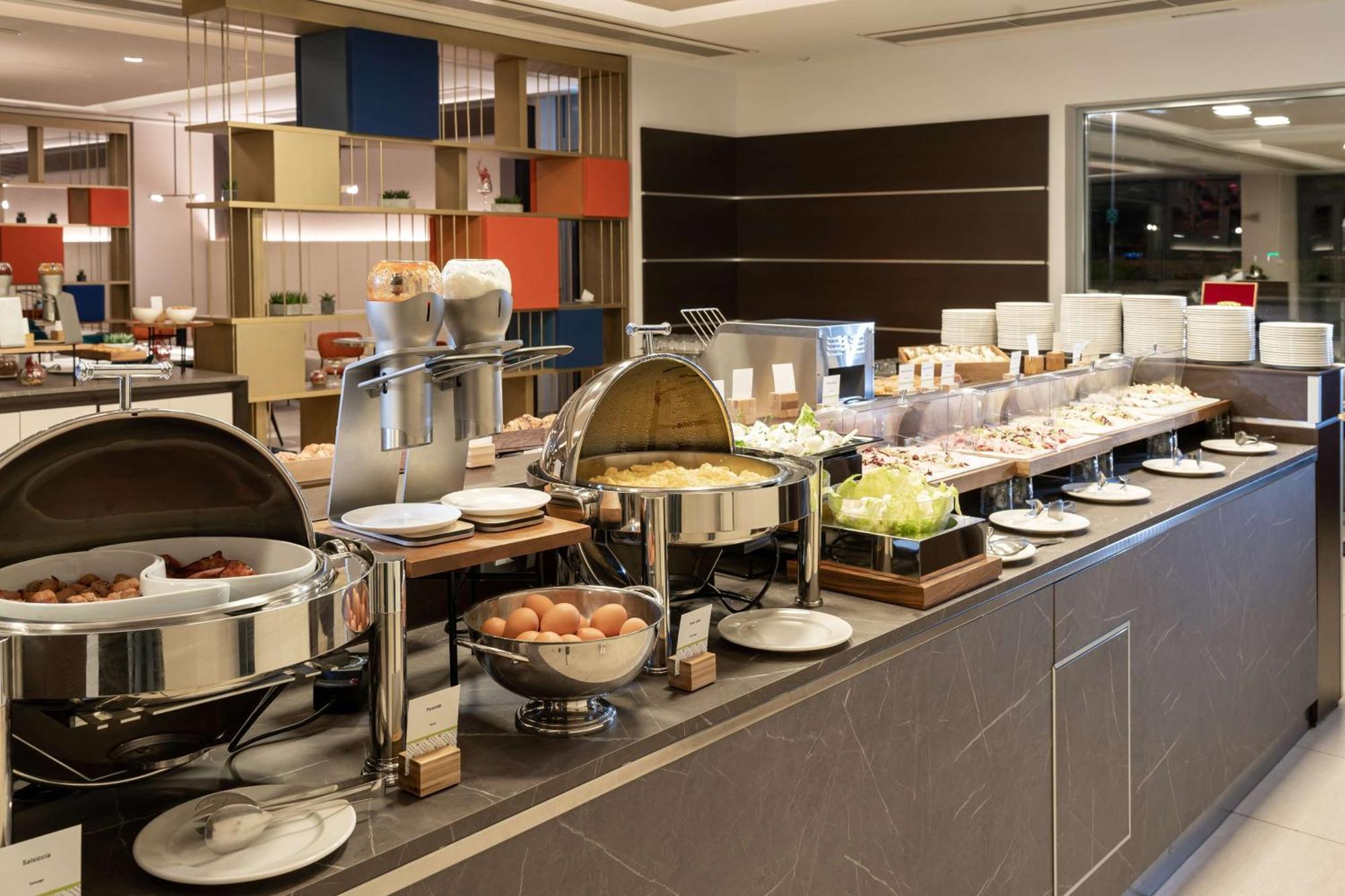 Doubletree By Hilton Milan Malpensa Solbiate Olona 호텔 외부 사진