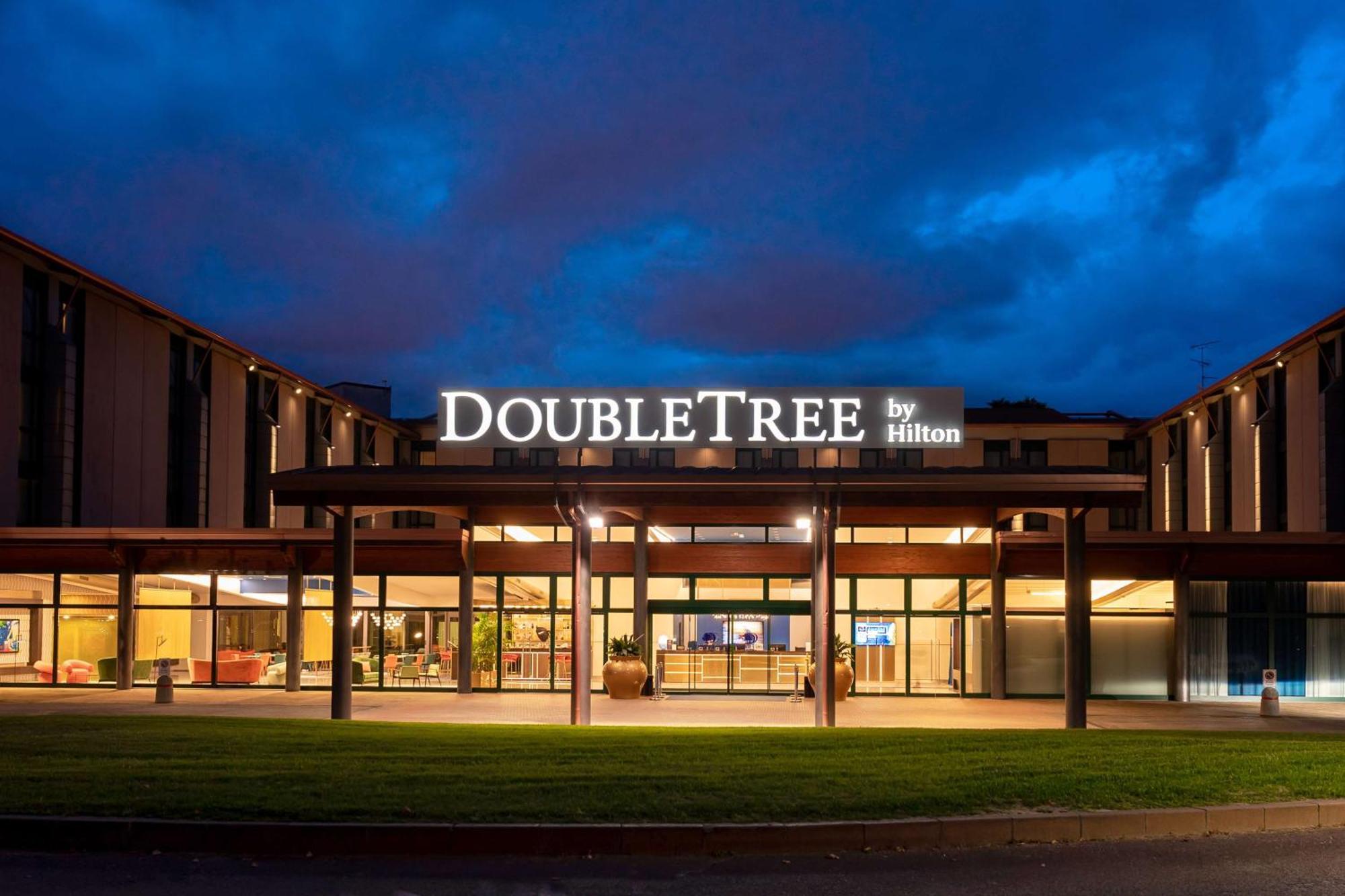 Doubletree By Hilton Milan Malpensa Solbiate Olona 호텔 외부 사진